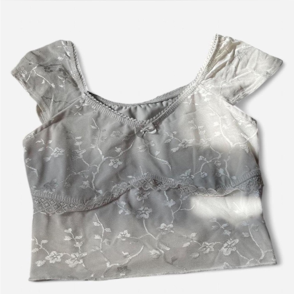 Elegant Lace Cap Sleeve Top